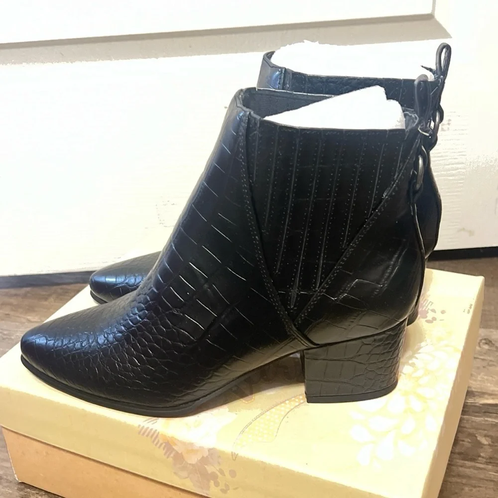 NEW Women's Black Croc-Embossed Ankle Boots - Sleek Pointed Toe